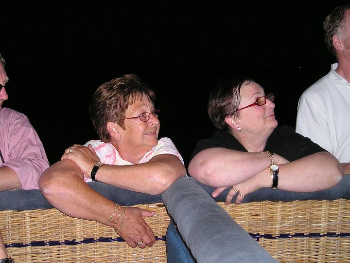 Ballonvlucht 24 mei 2007 (64).JPG